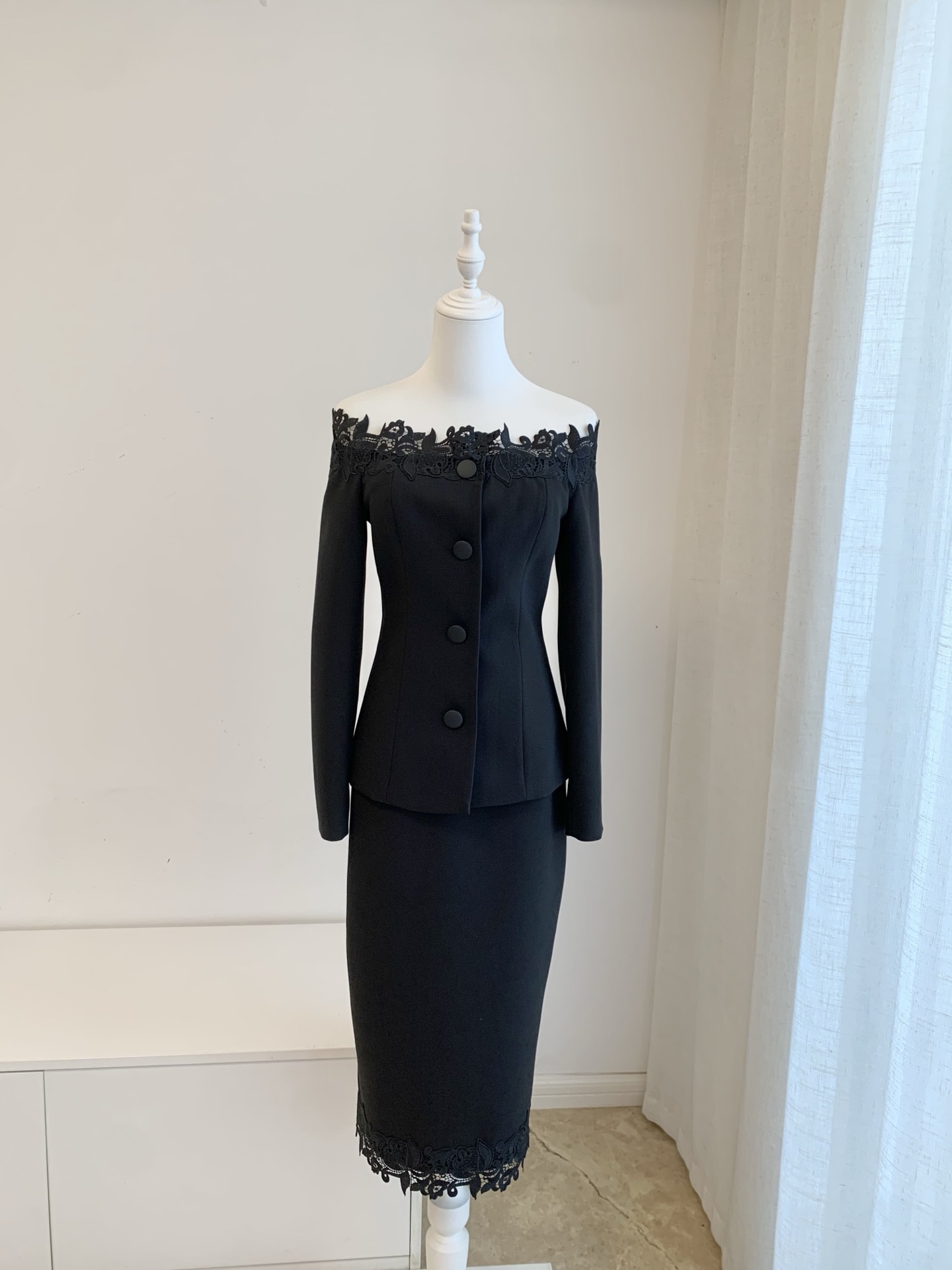 Women Floral Embroidery Black  - đánh giá và giá Women'S Fashion Long Coat