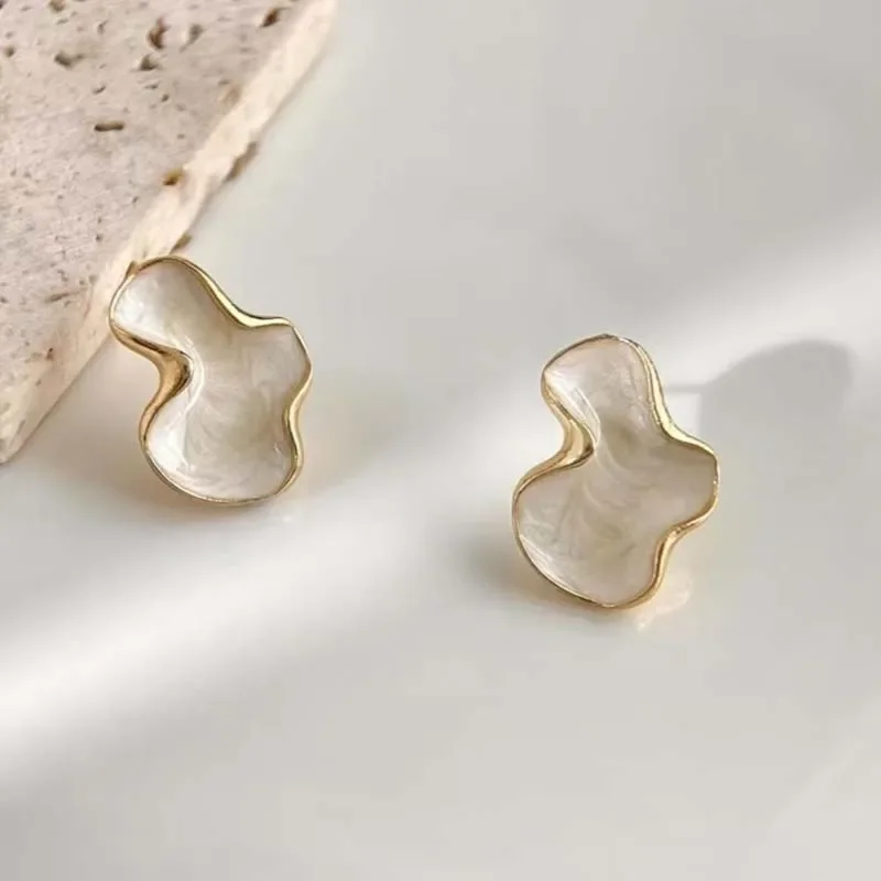 White Color Cloud Irregular St - đánh giá và giá Women'S Fashion Earrings